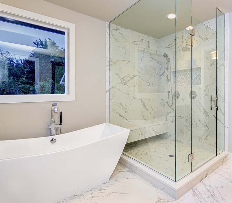 Frameless heavy glass shower